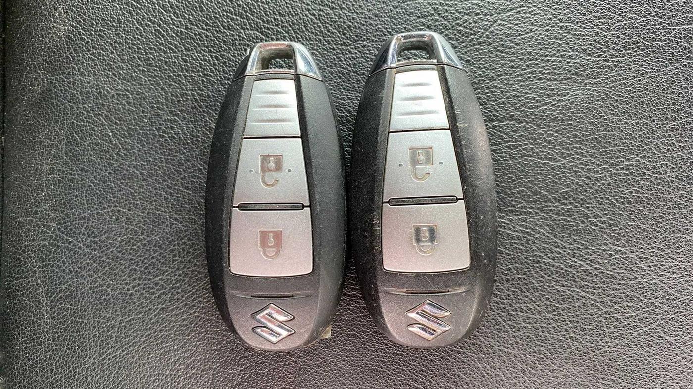 2018 Maruti Baleno ZETA PETROL 1.2, Petrol, Manual, 60,099 km, Key Close Up