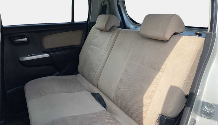 2015 Maruti Wagon R 1.0 LXI, Petrol, Manual, 40,964 km, Right Side Rear Door Cabin