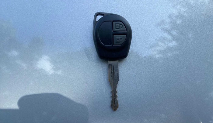 2015 Maruti Wagon R 1.0 LXI, Petrol, Manual, 40,964 km, Key Close Up