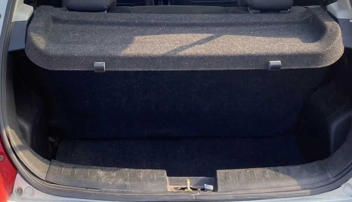 2013 Maruti Swift VXI, Petrol, Manual, 87,105 km, Boot Inside