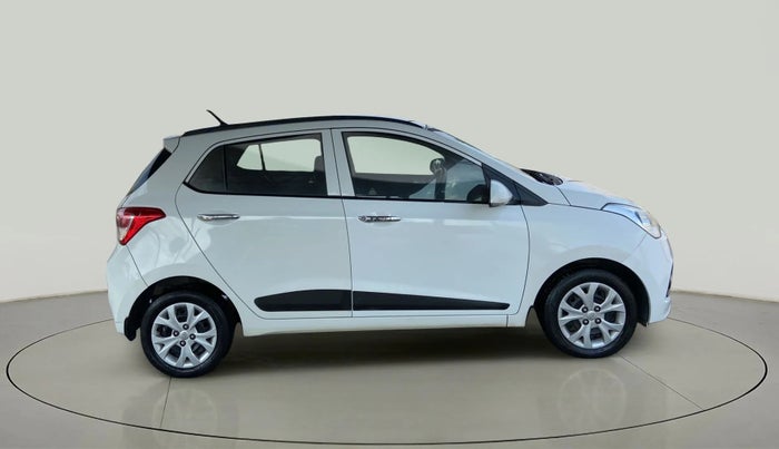 2014 Hyundai Grand i10 SPORTZ 1.2 KAPPA VTVT, Petrol, Manual, 32,089 km, Right Side View