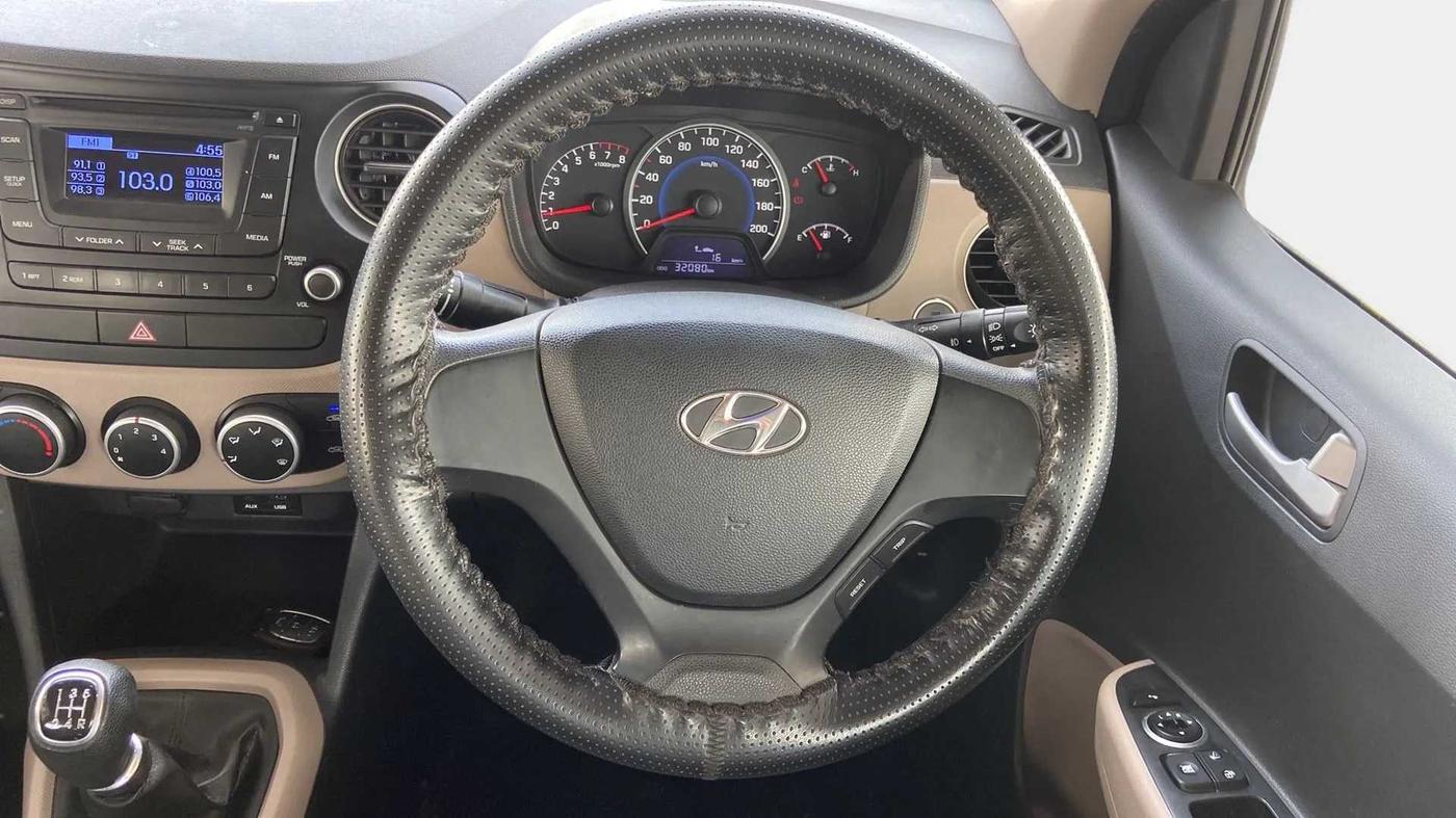 2014 Hyundai Grand i10 SPORTZ 1.2 KAPPA VTVT, Petrol, Manual, 32,089 km, Steering Wheel Close Up