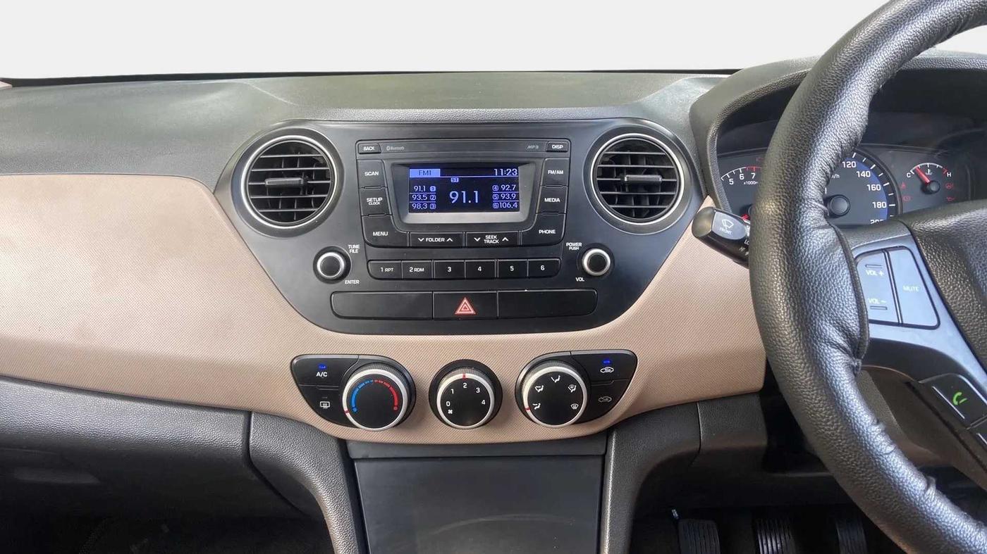 2016 Hyundai Xcent S 1.2, Petrol, Manual, 62,389 km, Air Conditioner