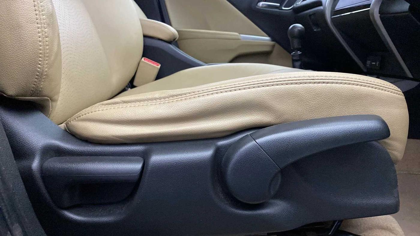 2017 Honda City 1.5L I-VTEC VX, Petrol, Manual, 84,180 km, Driver Side Adjustment Panel