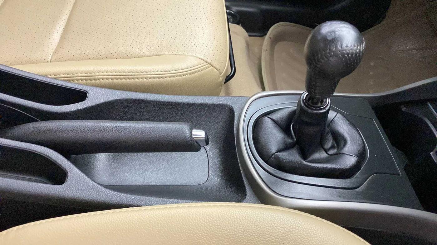 2017 Honda City 1.5L I-VTEC VX, Petrol, Manual, 84,180 km, Gear Lever