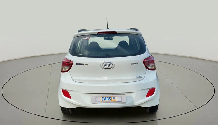 2016 Hyundai Grand i10 SPORTZ 1.2 KAPPA VTVT, CNG, Manual, 90,434 km, Back/Rear