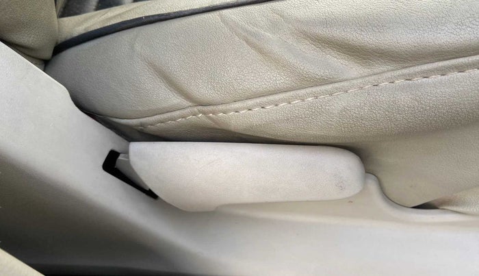 2018 Maruti Celerio VXI CNG, CNG, Manual, 99,875 km, Driver Side Adjustment Panel