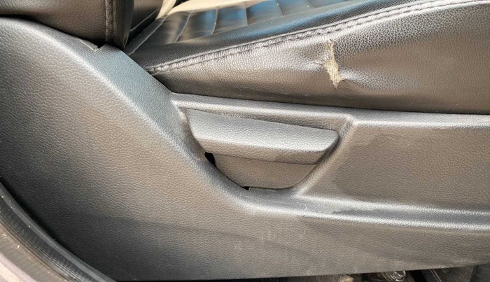 2015 Hyundai Eon ERA +, Petrol, Manual, 40,616 km, Driver Side Adjustment Panel