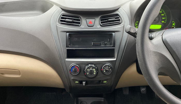 2014 Hyundai Eon D LITE PLUS, Petrol, Manual, 67,615 km, Air Conditioner