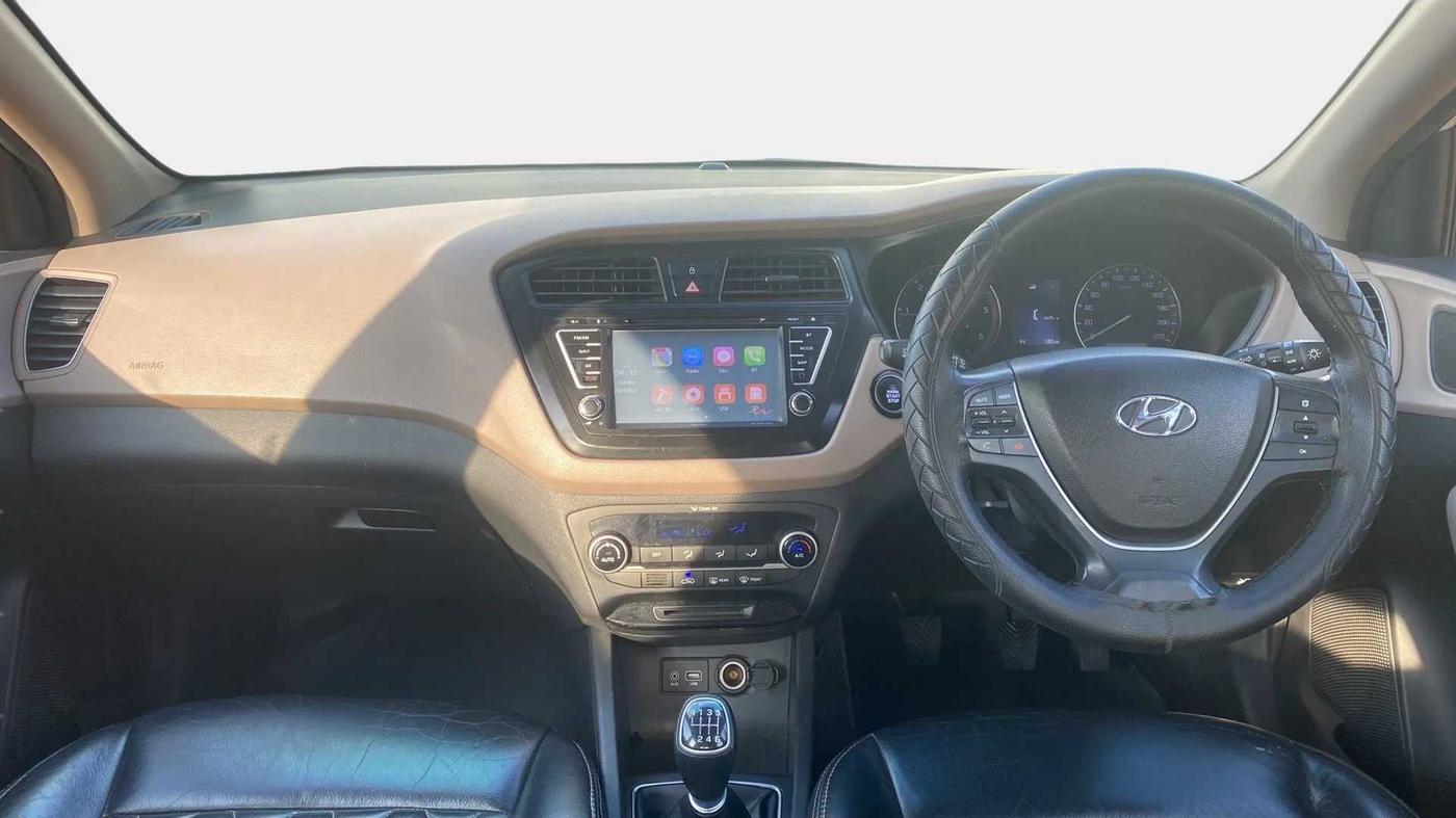2016 Hyundai Elite i20 ASTA 1.4 CRDI (O), Diesel, Manual, 82,096 km, Dashboard