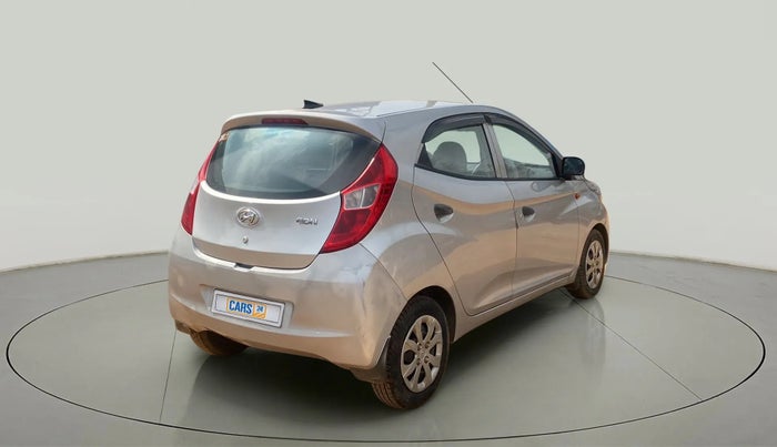 2017 Hyundai Eon MAGNA +, Petrol, Manual, 21,454 km, Right Back Diagonal