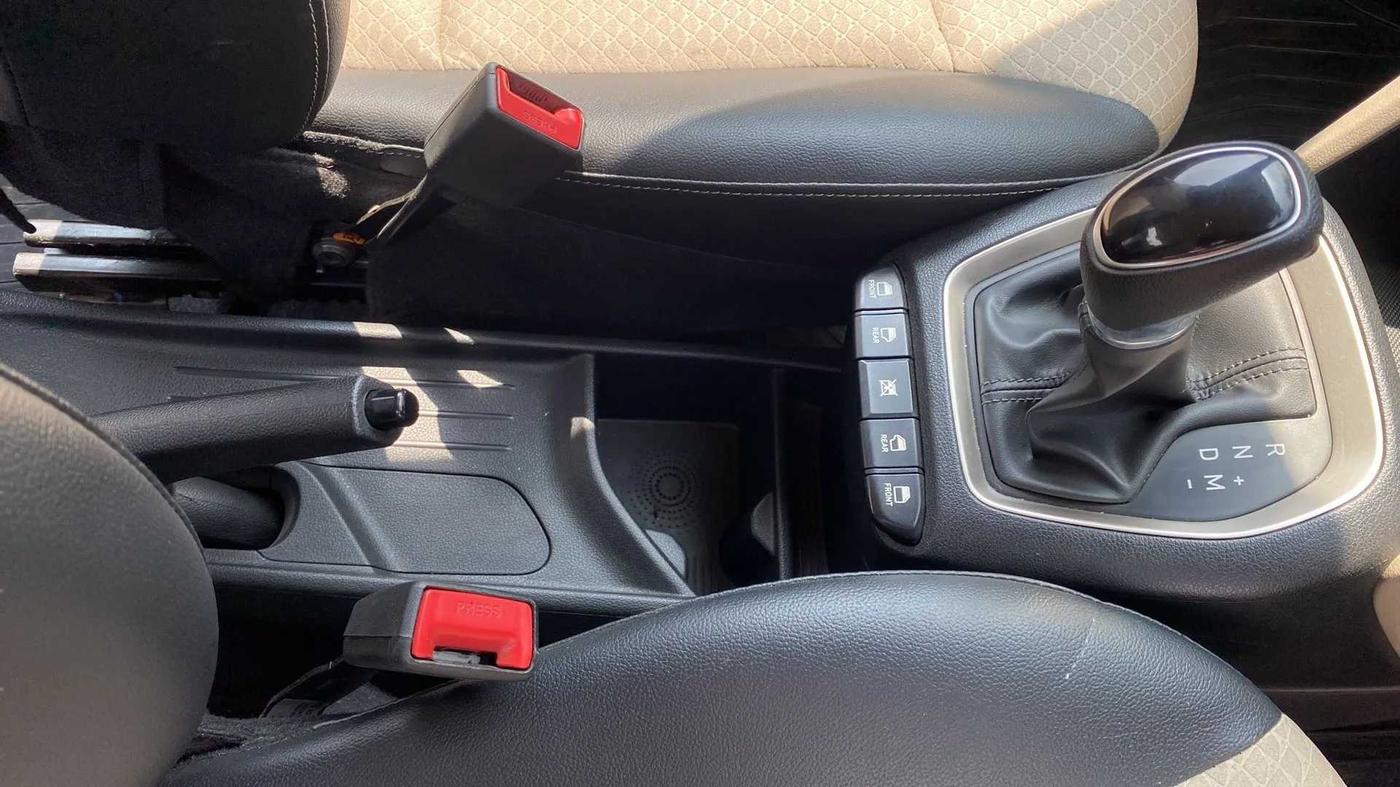 2020 Hyundai NEW SANTRO MAGNA AMT, Petrol, Automatic, 20,128 km, Gear Lever