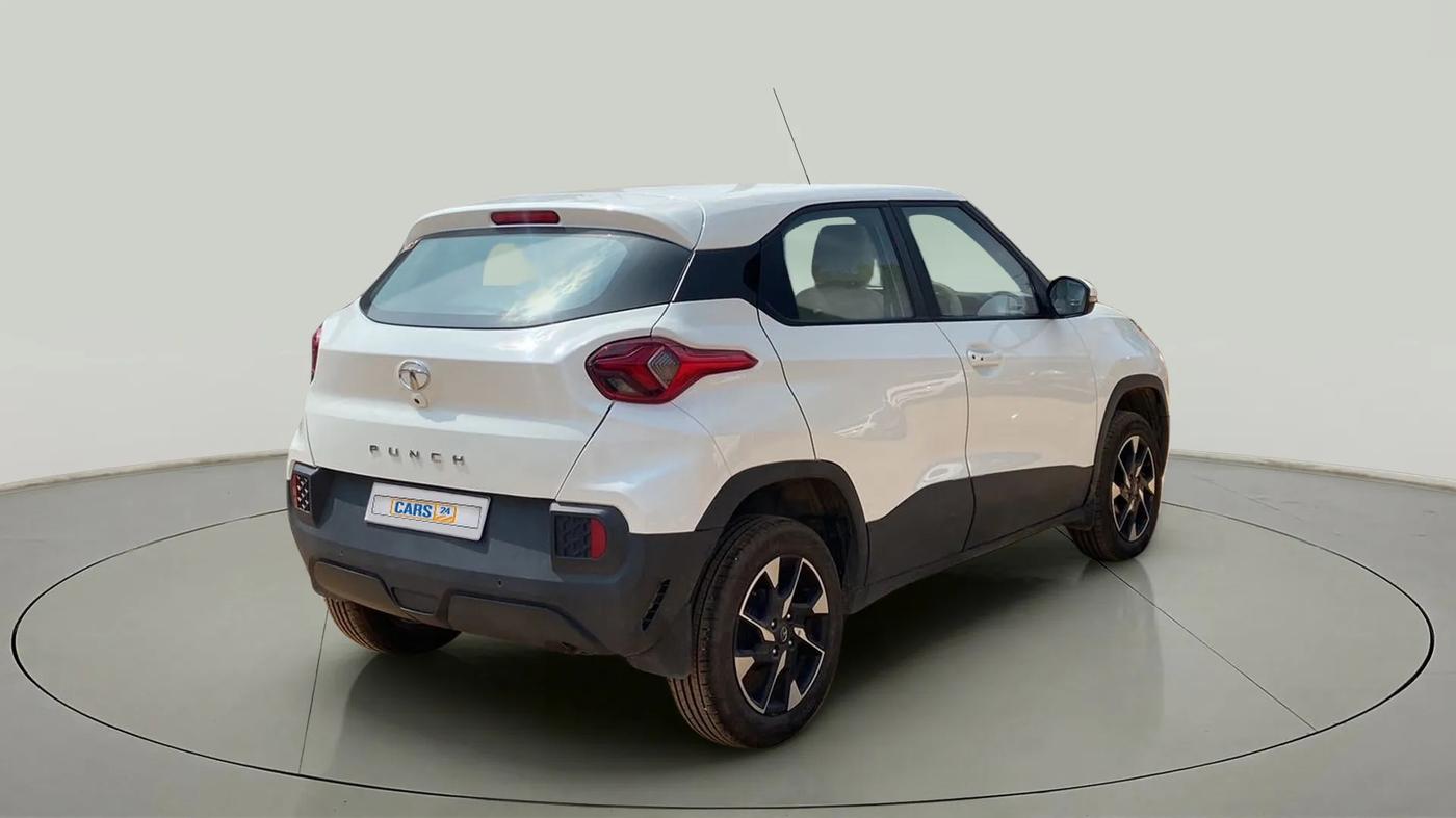 2021 Tata PUNCH ACCOMPLISHED AMT, Petrol, Automatic, 8,945 km, Right Back Diagonal