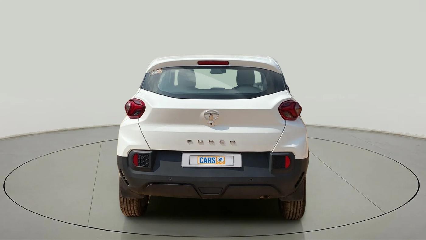 2021 Tata PUNCH ACCOMPLISHED AMT, Petrol, Automatic, 8,945 km, Back/Rear