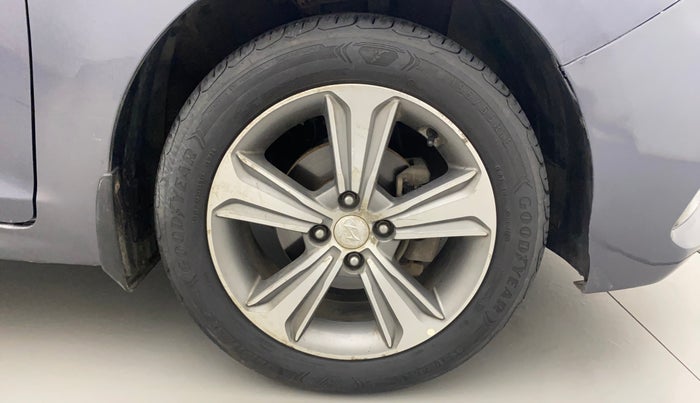 2019 Hyundai Verna 1.6 VTVT SX + AT, Petrol, Automatic, 70,231 km, Right Front Wheel