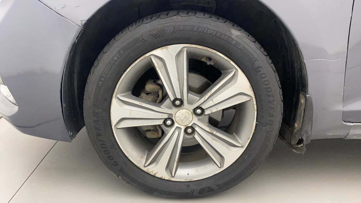 2019 Hyundai Verna 1.6 VTVT SX + AT, Petrol, Automatic, 70,585 km, Left Front Wheel