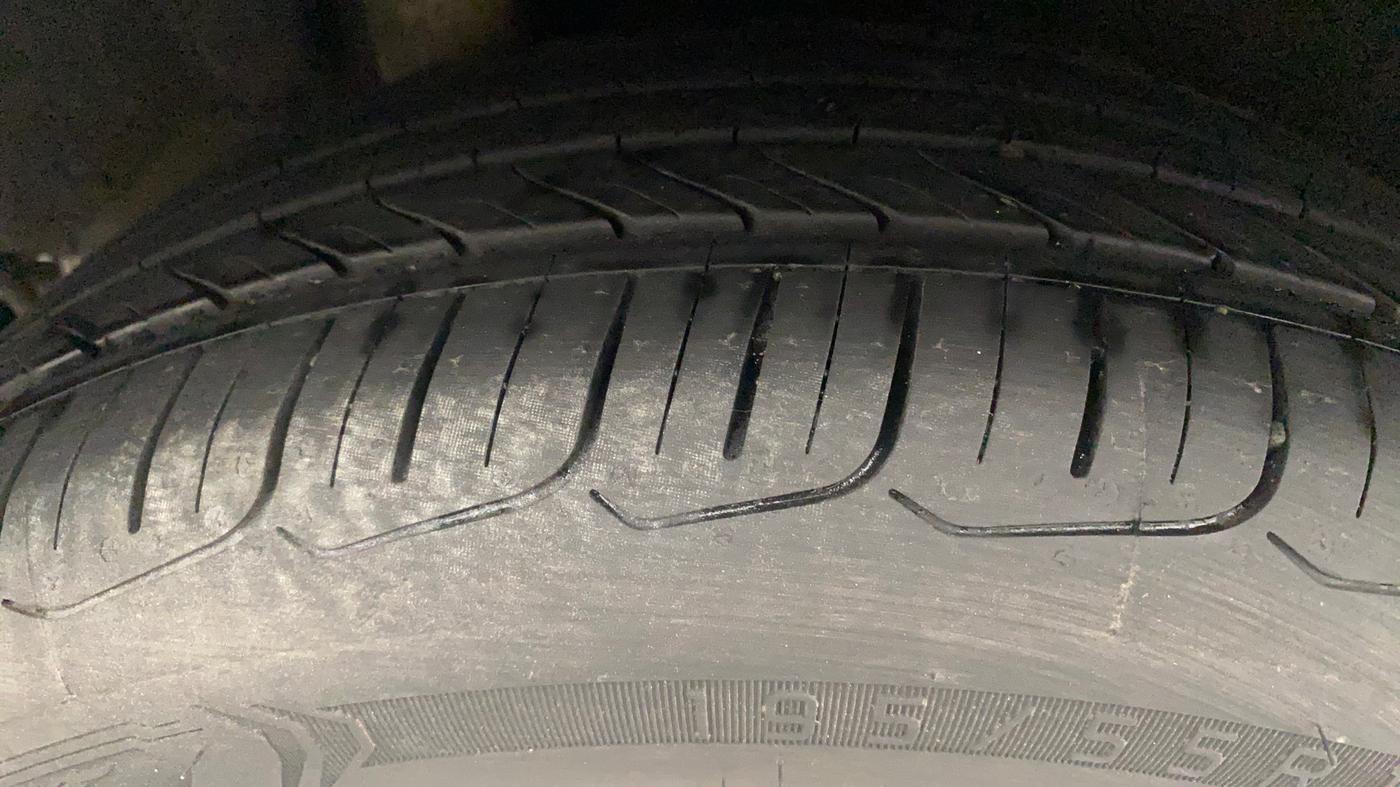 2019 Hyundai Verna 1.6 VTVT SX + AT, Petrol, Automatic, 70,585 km, Right Front Tyre Tread