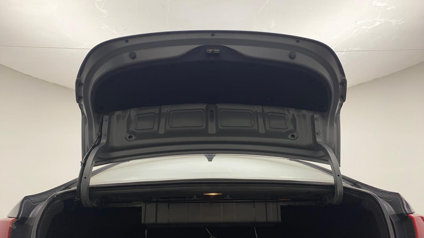 2019 Hyundai Verna 1.6 VTVT SX + AT, Petrol, Automatic, 70,585 km, Boot Door Open