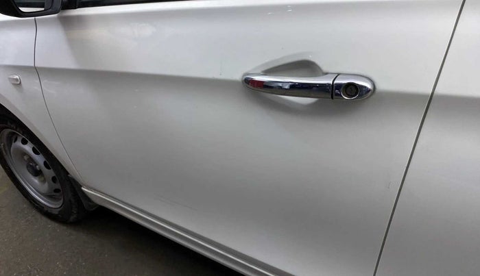 2023 Tata Tiago XE PETROL, Petrol, Manual, 7,269 km, Front passenger door - Minor scratches