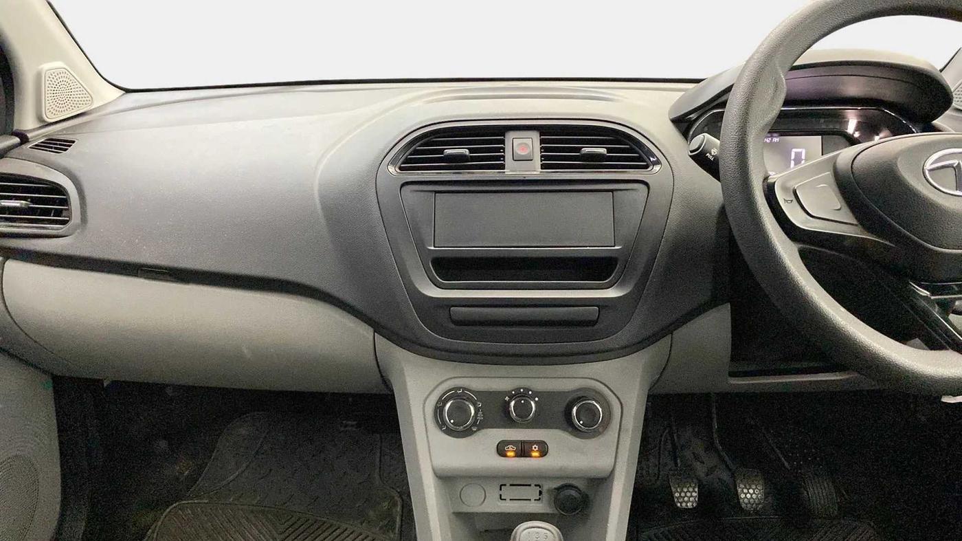 2023 Tata Tiago XE PETROL, Petrol, Manual, 7,269 km, Air Conditioner