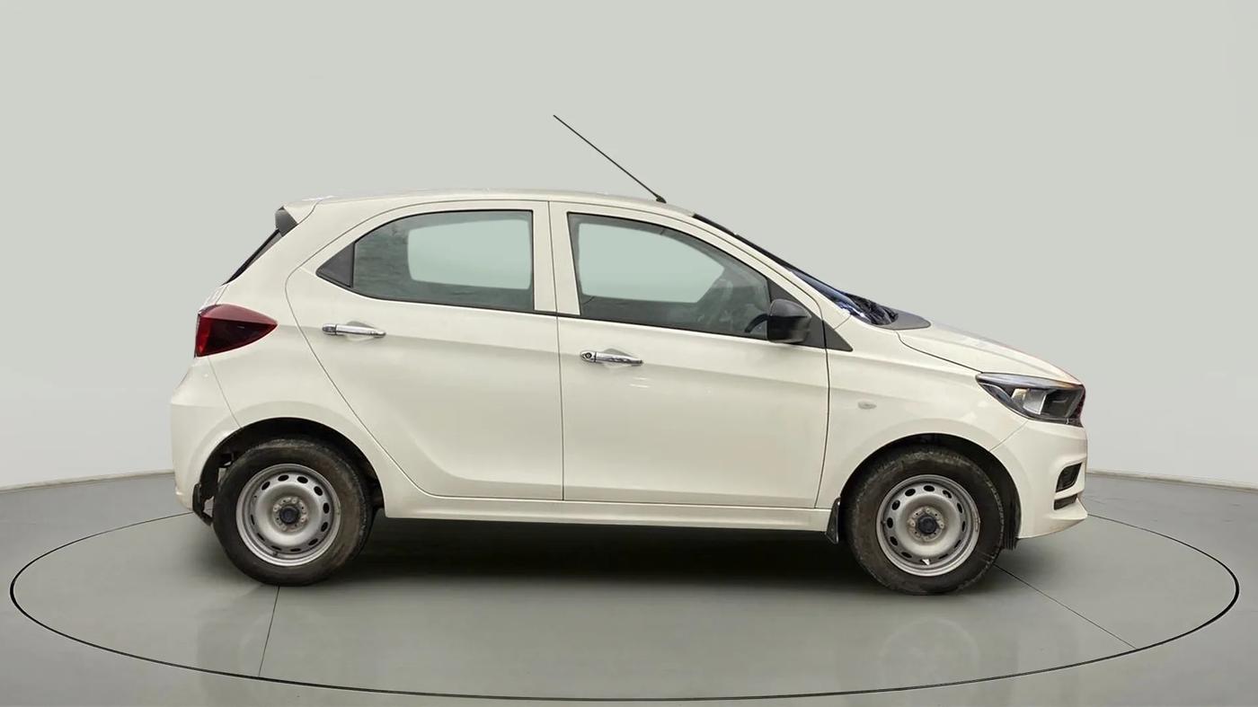 2023 Tata Tiago XE PETROL, Petrol, Manual, 7,269 km, Right Side View