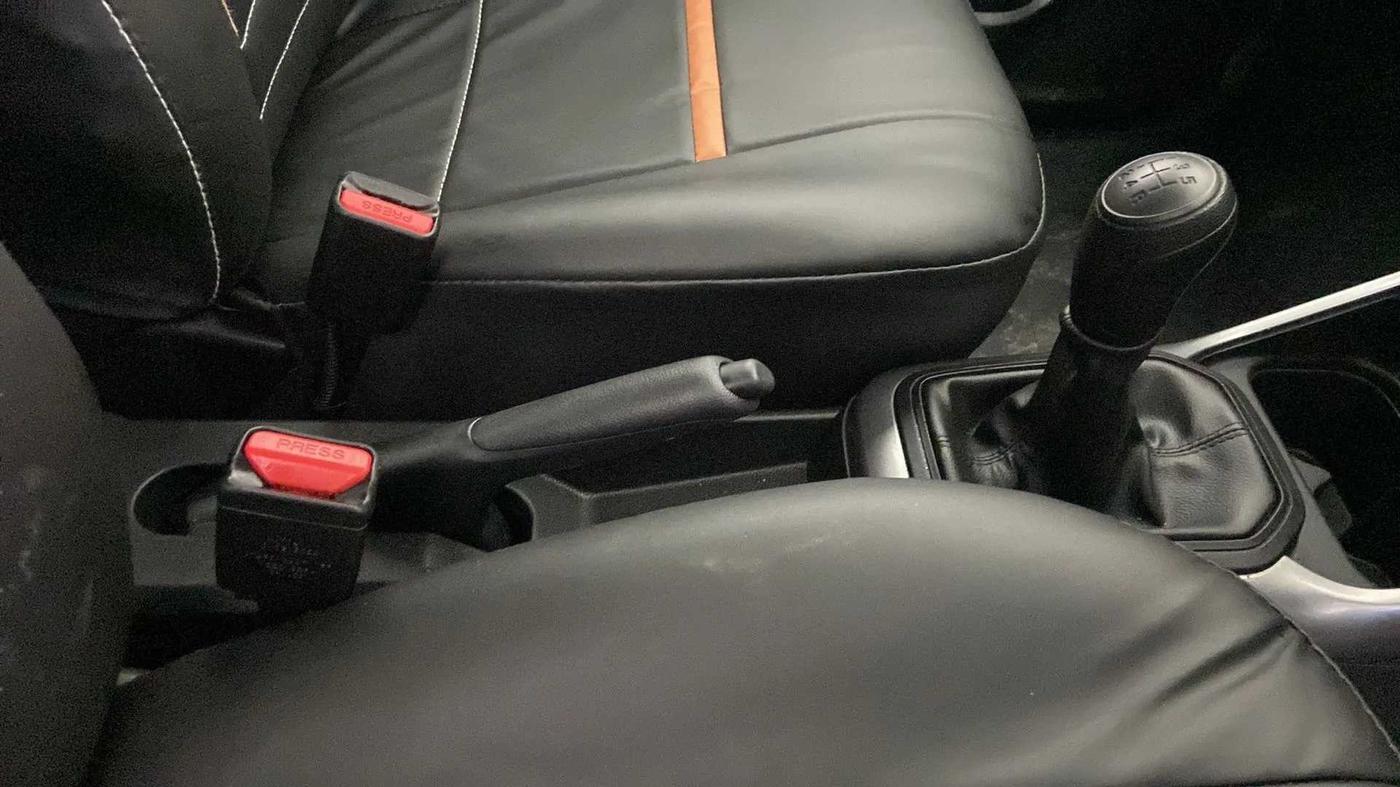 2022 Maruti IGNIS SIGMA 1.2, Petrol, Manual, 35,102 km, Gear Lever
