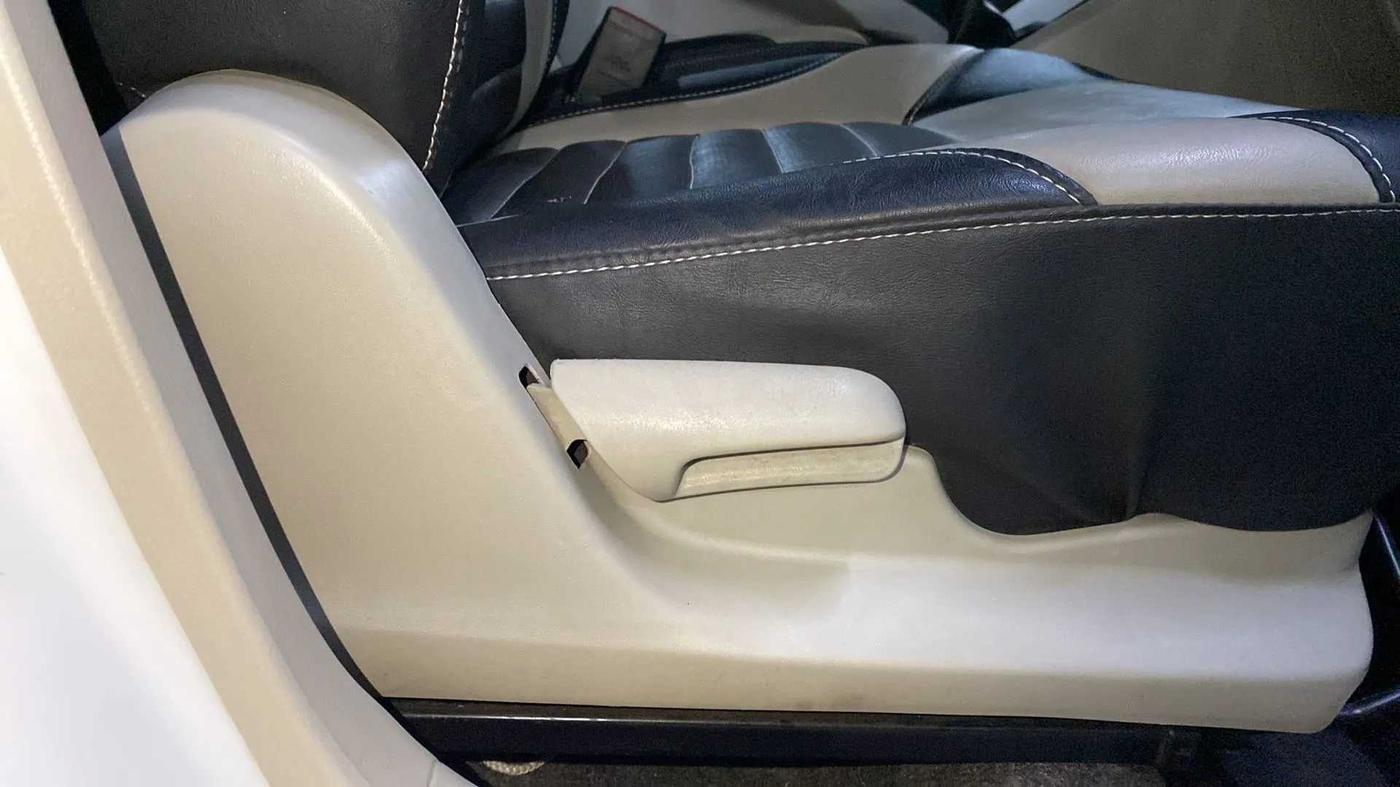2019 Maruti Celerio ZXI, Petrol, Manual, 49,290 km, Driver Side Adjustment Panel
