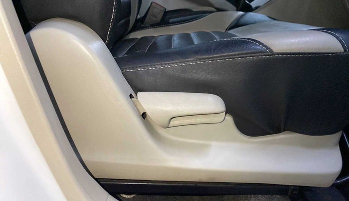 2019 Maruti Celerio ZXI, Petrol, Manual, 49,290 km, Driver Side Adjustment Panel