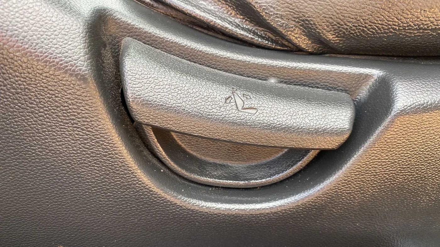 2019 Hyundai Grand i10 SPORTZ 1.2 KAPPA VTVT, Petrol, Manual, 65,226 km, Driver Side Adjustment Panel