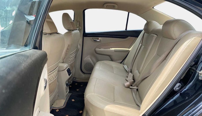 2018 Maruti Ciaz SIGMA 1.4 MT PETROL, Petrol, Manual, 24,018 km, Right Side Rear Door Cabin