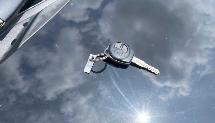 2018 Maruti Ciaz SIGMA 1.4 MT PETROL, Petrol, Manual, 24,018 km, Key Close Up