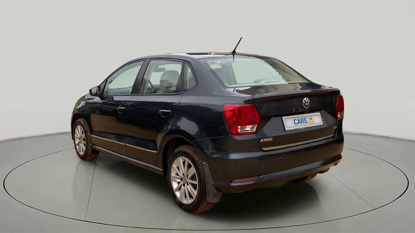 2017 Volkswagen Ameo HIGHLINE1.5L, CNG, Manual, 1,08,064 km, Left Back Diagonal
