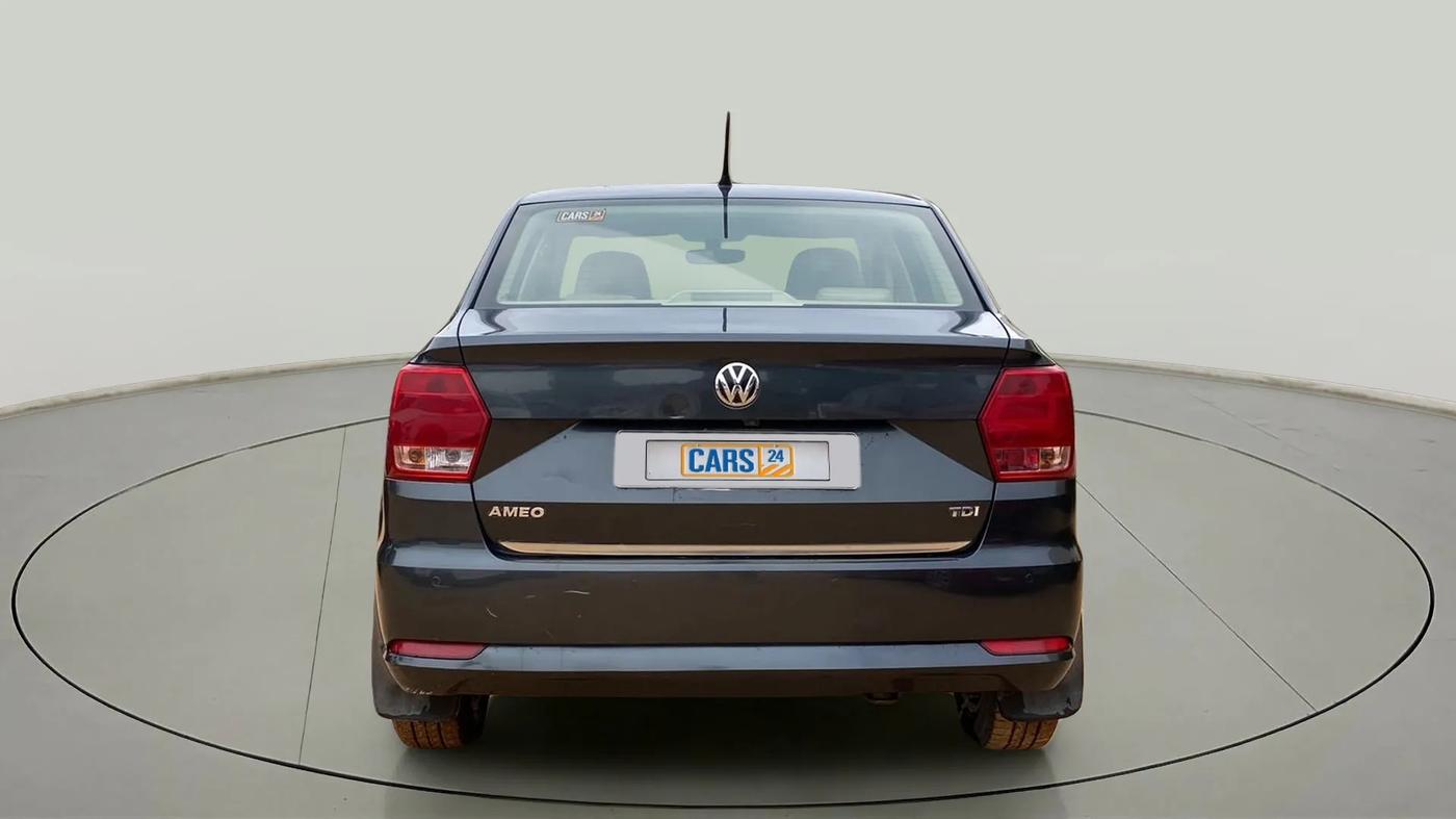 2017 Volkswagen Ameo HIGHLINE1.5L, CNG, Manual, 1,08,064 km, Back/Rear