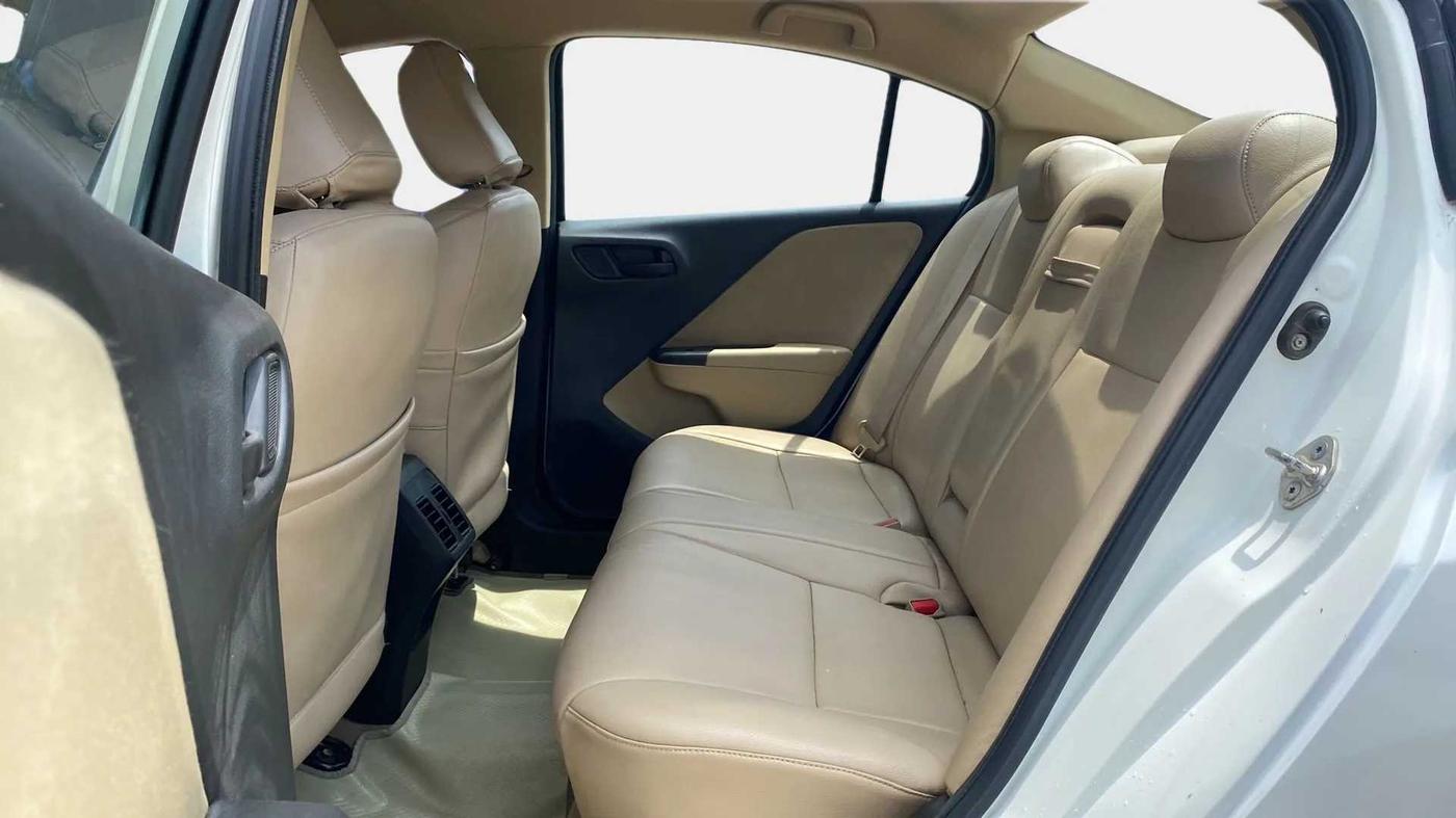 2015 Honda City 1.5L I-VTEC SV CVT, Petrol, Automatic, 76,299 km, Right Side Rear Door Cabin