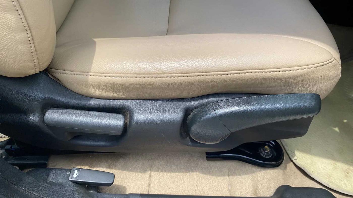 2015 Honda City 1.5L I-VTEC SV CVT, Petrol, Automatic, 76,299 km, Driver Side Adjustment Panel