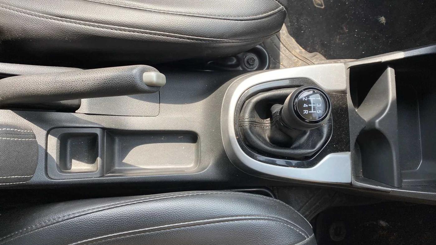 2019 Honda WR-V 1.2L I-VTEC VX MT, Petrol, Manual, 29,923 km, Gear Lever