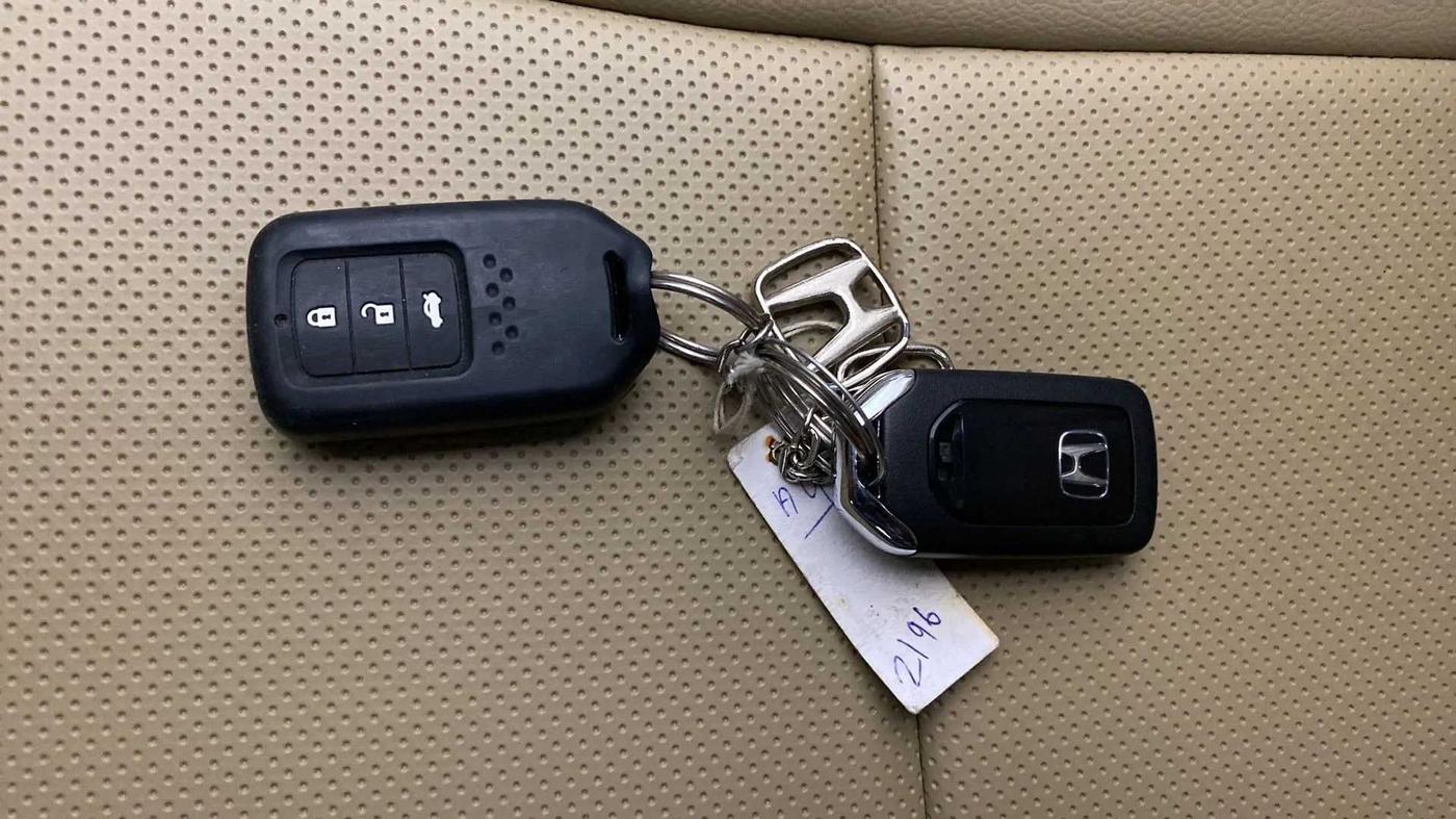 2019 Honda City 1.5L I-VTE V CVT, Petrol, Automatic, 16,626 km, Key Close Up