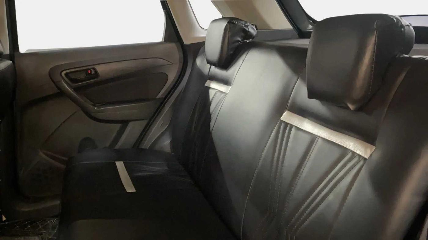 2016 Maruti Vitara Brezza VDI (O), Diesel, Manual, 1,14,019 km, Right Side Rear Door Cabin