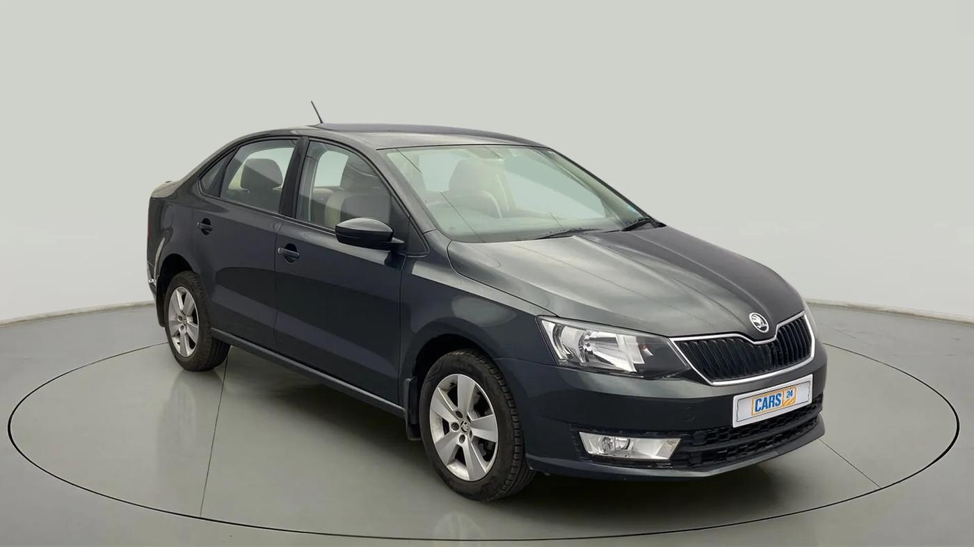 2017 Skoda Rapid AMBITION 1.6 MPI MT, Petrol, Manual, 24,305 km, SRP