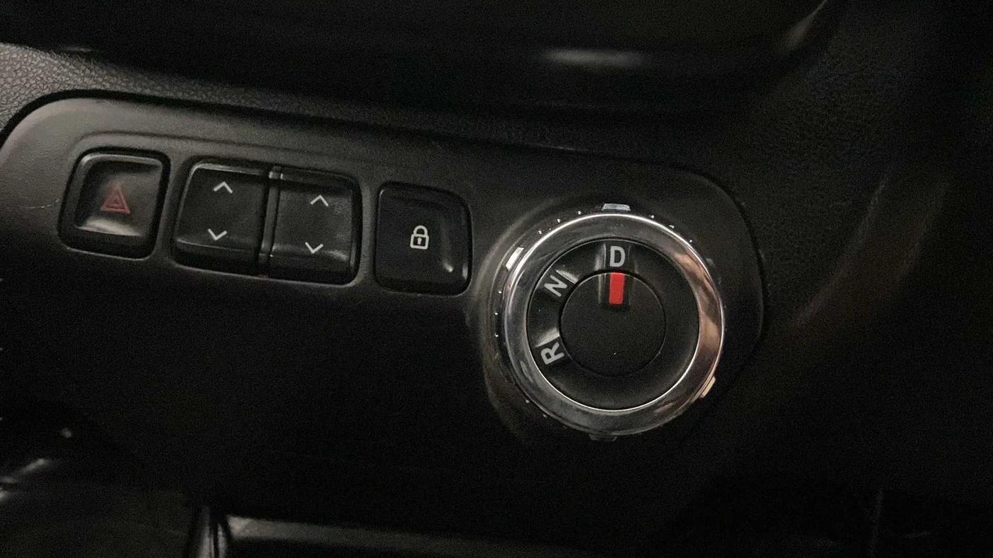 2017 Renault Kwid CLIMBER 1.0 AMT, Petrol, Automatic, 47,819 km, Gear Lever