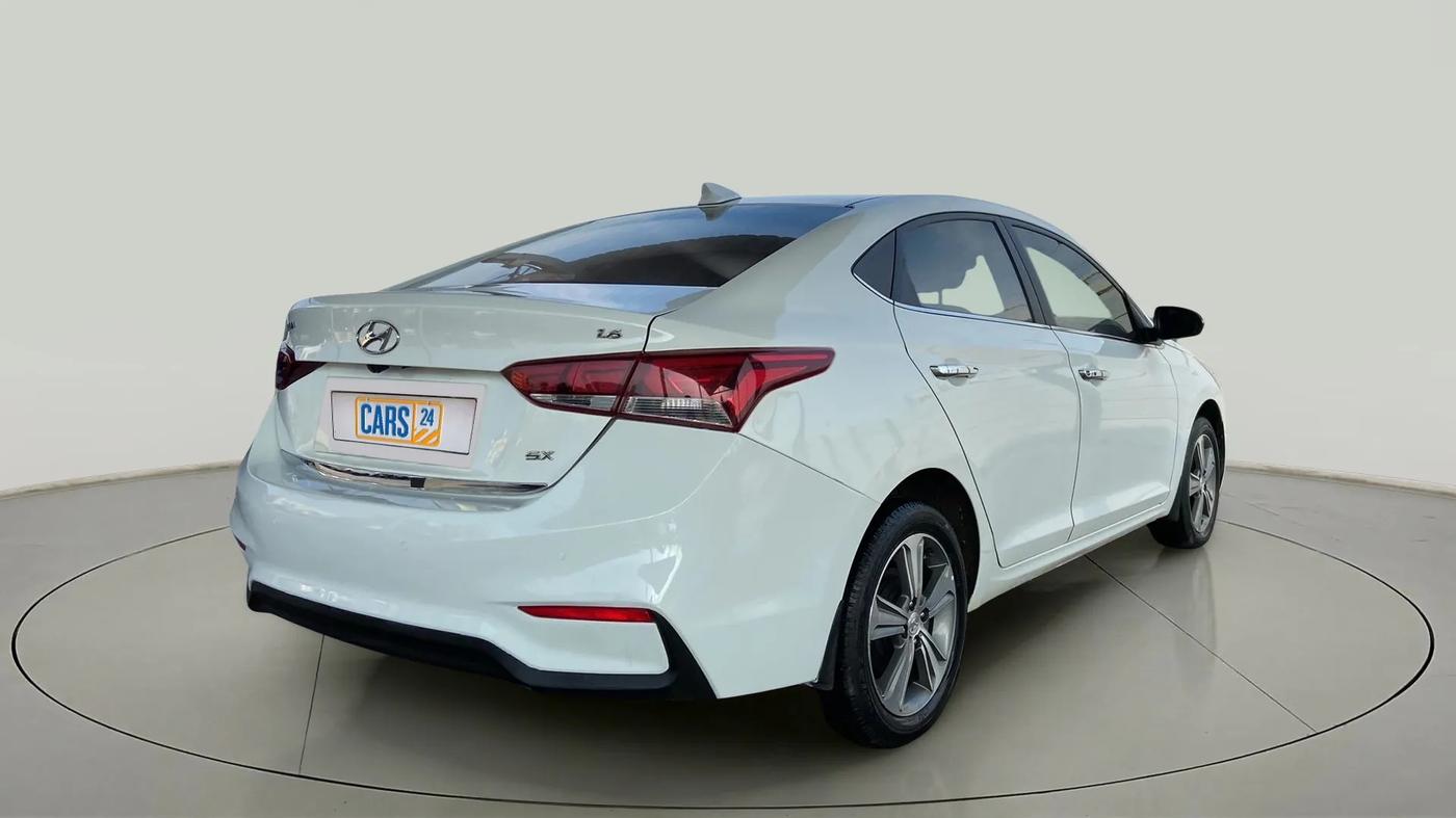 2019 Hyundai Verna 1.6 VTVT SX, Petrol, Manual, 40,668 km, Right Back Diagonal