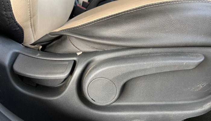 2019 Hyundai Verna 1.6 VTVT SX, Petrol, Manual, 40,668 km, Driver Side Adjustment Panel