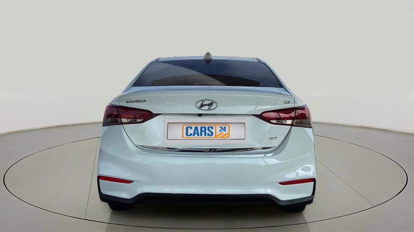 2019 Hyundai Verna 1.6 VTVT SX, Petrol, Manual, 40,668 km, Back/Rear