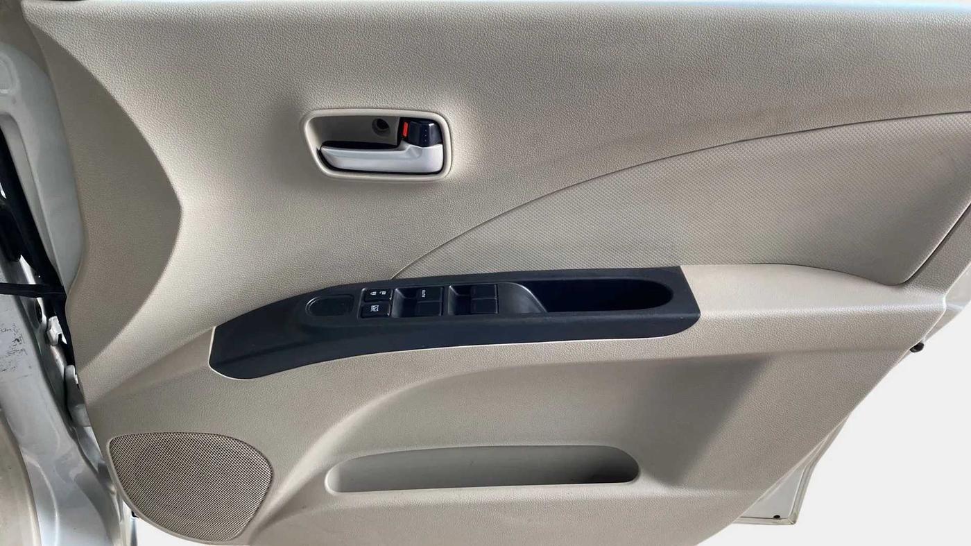2020 Maruti Celerio VXI (O) CNG, CNG, Manual, 44,011 km, Driver Side Door Panels Control