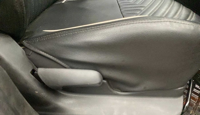 2020 Maruti Vitara Brezza VXI, Petrol, Manual, 24,819 km, Driver Side Adjustment Panel