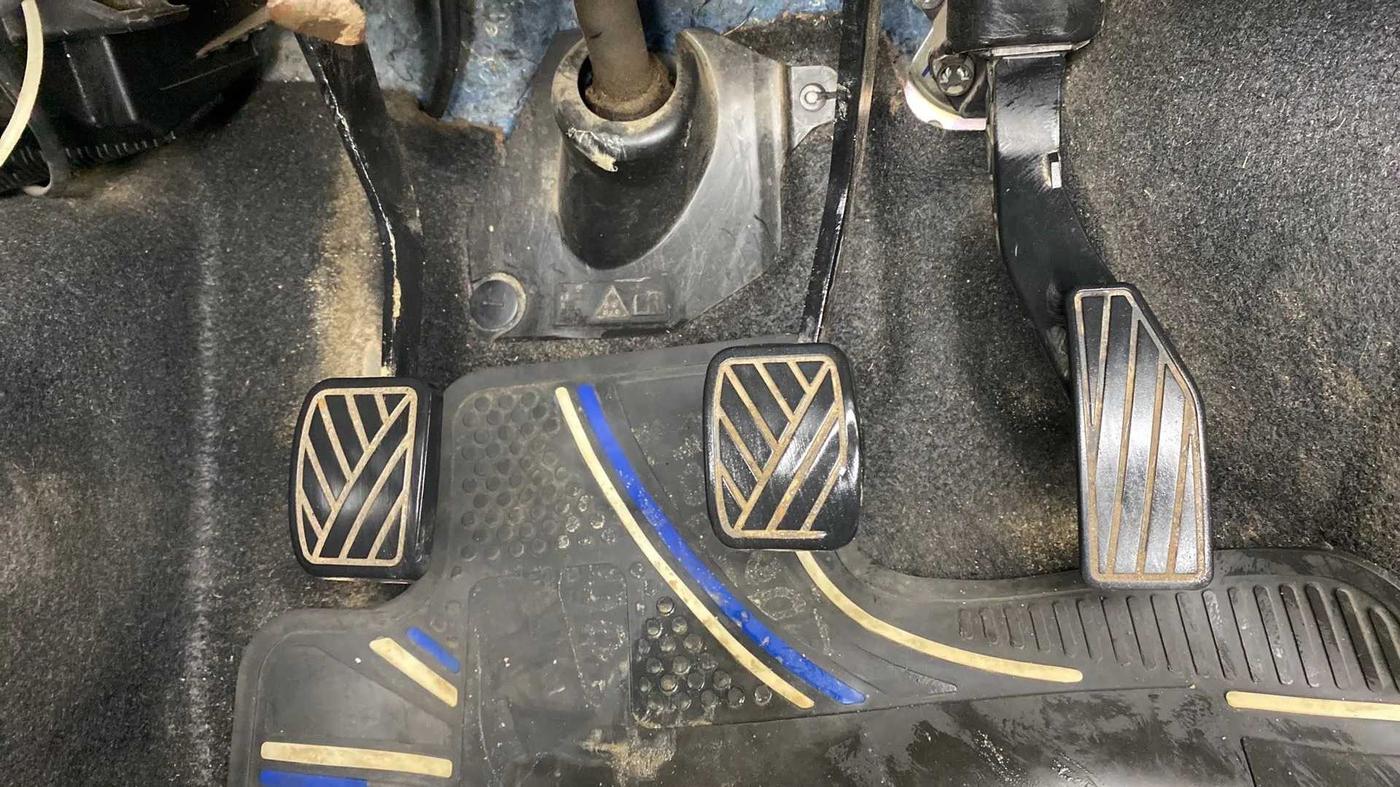 2019 Maruti IGNIS DELTA 1.2, Petrol, Manual, 95,044 km, Pedals
