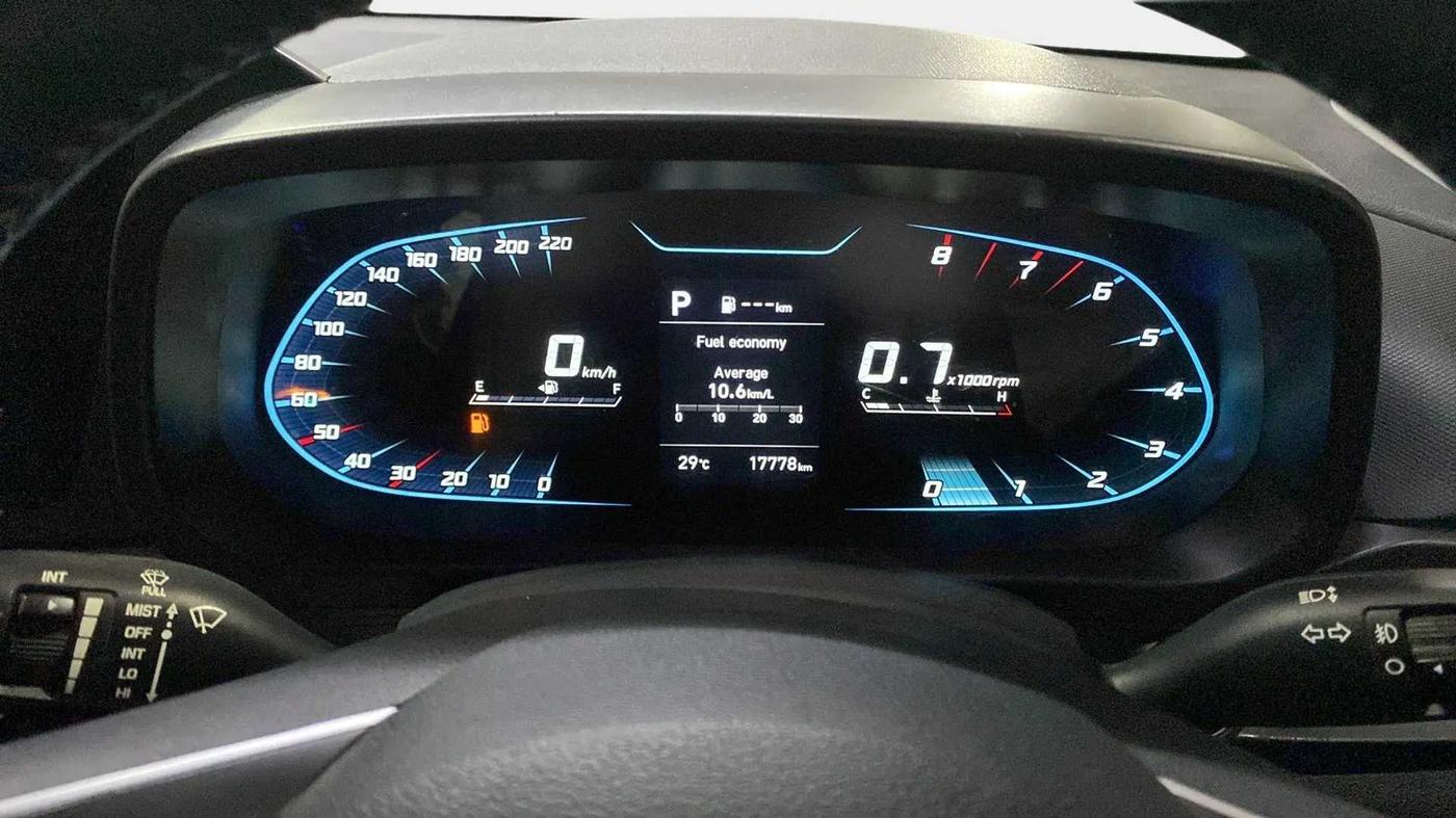 2022 Hyundai NEW I20 ASTA 1.2 AT, Petrol, Automatic, 17,743 km, Odometer Image