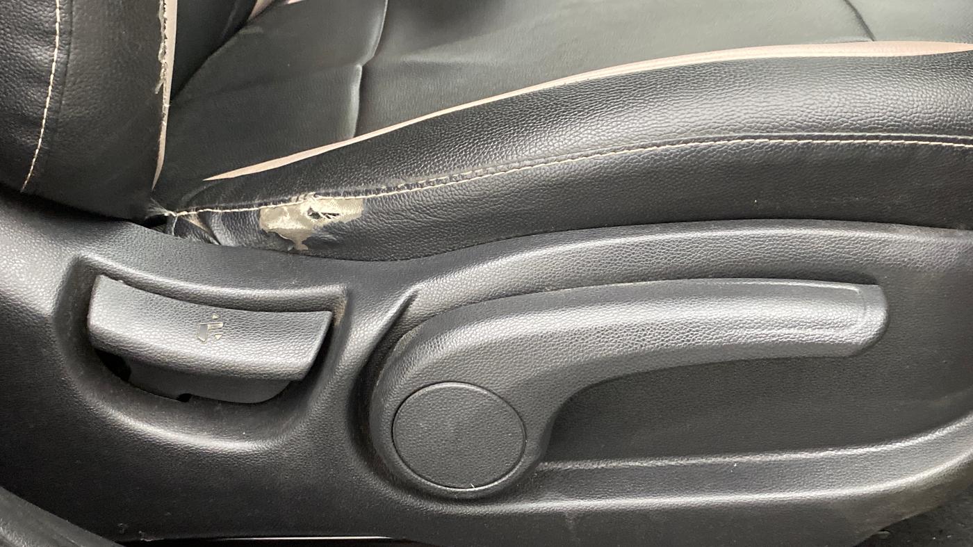 2019 Hyundai Elite i20 1.2 SPORTS PLUS VTVT, Petrol, Manual, 40,738 km, Driver Side Adjustment Panel