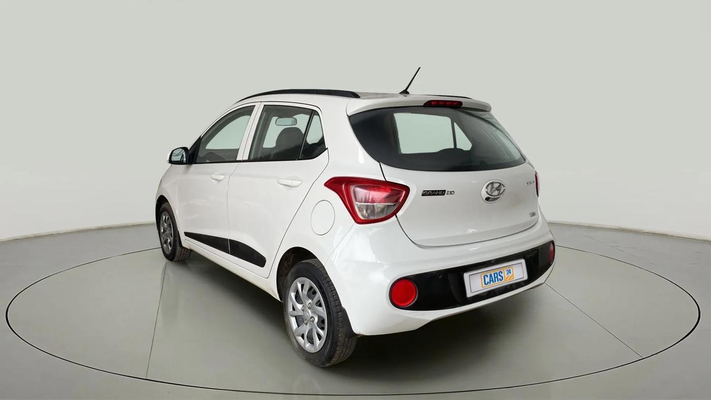 2017 Hyundai Grand i10 SPORTZ (O) 1.2 KAPPA VTVT, Petrol, Manual, 26,085 km, Left Back Diagonal