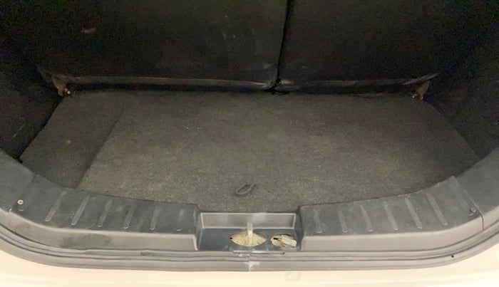 2013 Maruti Wagon R 1.0 VXI, Petrol, Manual, 66,819 km, Boot Inside